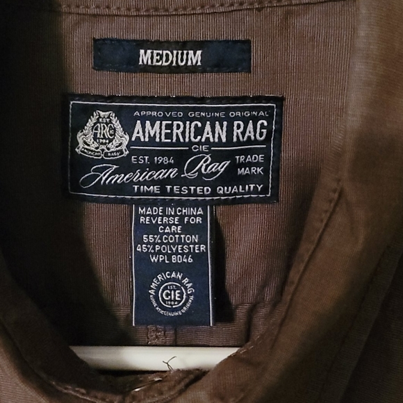 Button up - Picture 2 of 2